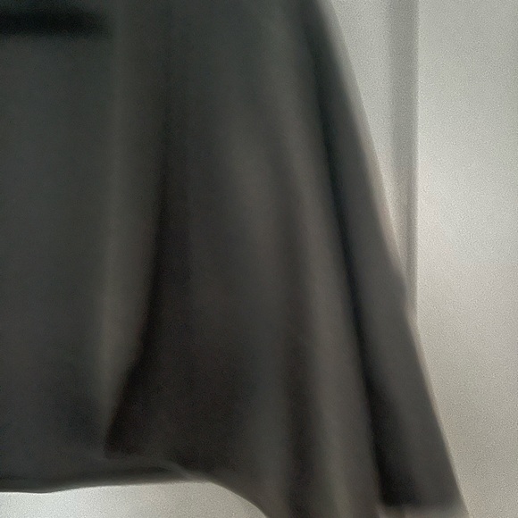 Short blazer, soft black material, size medium - Picture 3 of 5